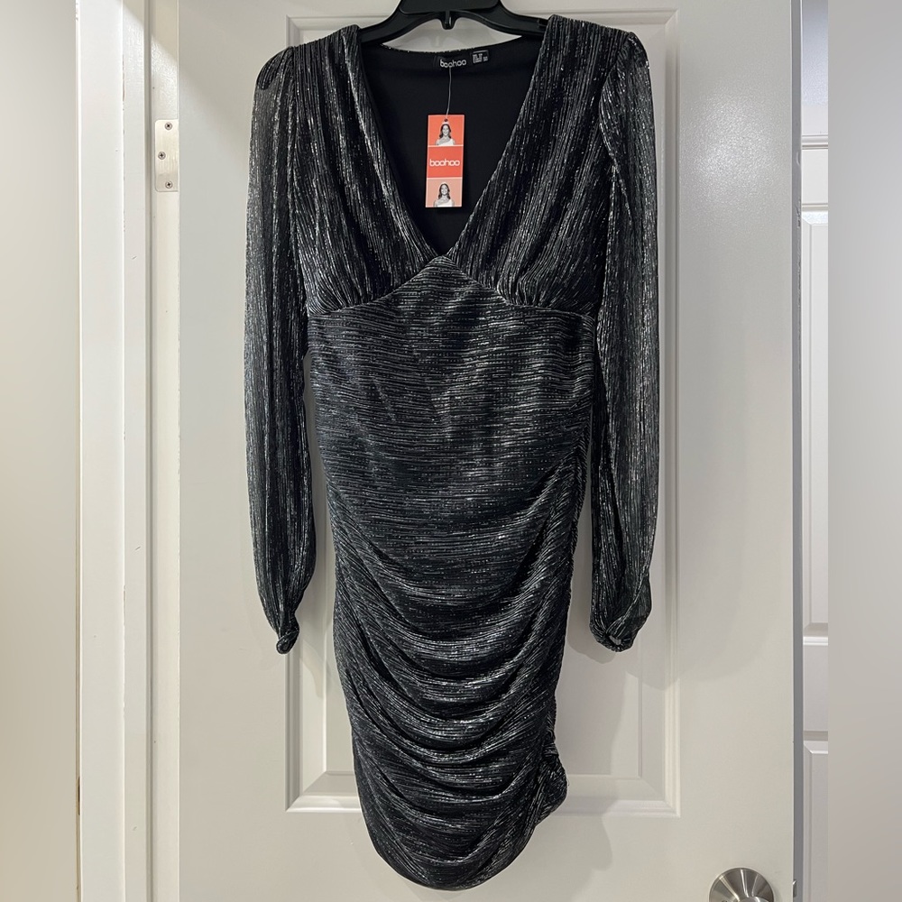 Boohoo Metallic Ruched Dress - Picture 6 of 9